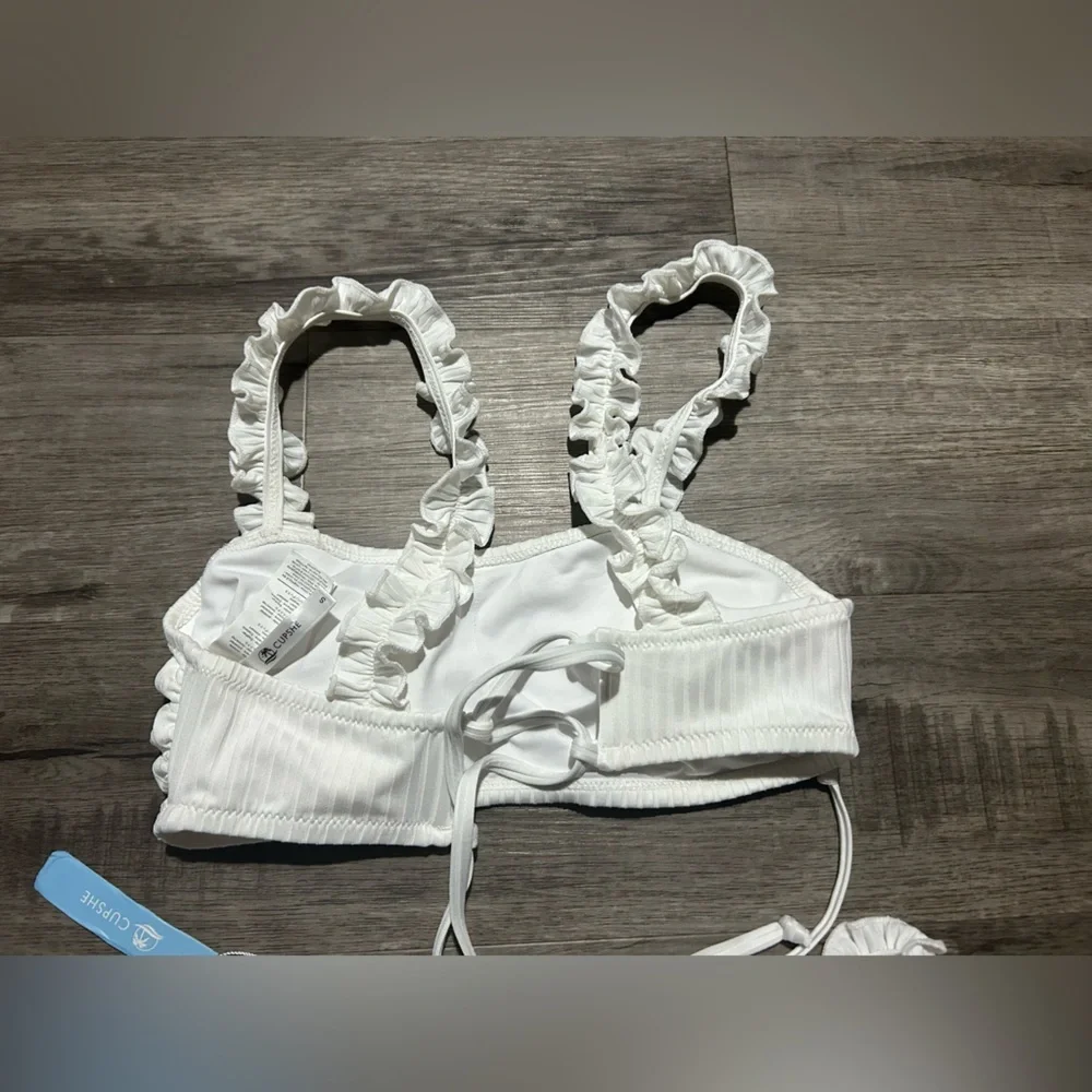 NWT Cupshe White Ruffle Ribbed Bikini S - Picture 5 of 7
